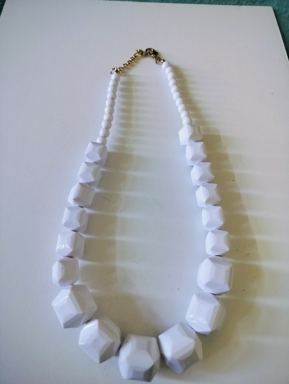 Vintage White Faceted Resin Graduated Bead Statement Necklace